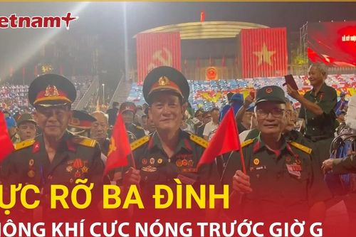 Quảng trường Ba Đình rực sáng và nghiêm trang trước giờ bắt đầu sự kiện A80