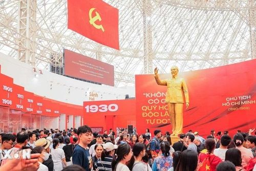 Hà Nội đón hơn 2 triệu lượt khách dịp nghỉ lễ 80 năm Quốc khánh