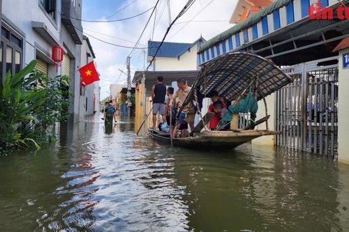 Một tuần vùng 'rốn lũ' Thủ đô căng mình chống lũ