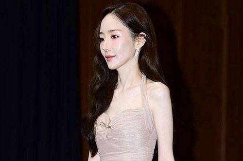 Ngoại hình gây lo lắng của Park Min Young