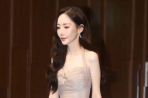 Thân hình gầy gò của Park Min Young khiến fan lo lắng