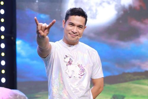 Loạt ảnh gây 'bão' của Trương Thế Vinh tại lễ diễu binh, diễu hành 2/9