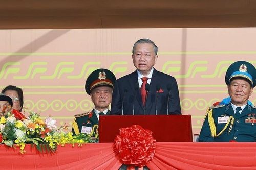 Hai vị tướng anh hùng cạnh Tổng Bí thư Tô Lâm khi đọc diễn văn