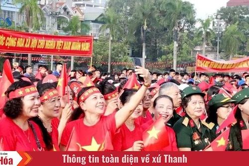 Khoảnh khắc đẹp và xúc động của người dân Hạc Thành xem Lễ diễu binh, diễu hành kỷ niệm 80 năm ngày Quốc khánh 2/9
