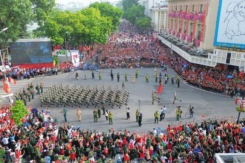 Bình minh của ngày Độc lập lần thứ 80
