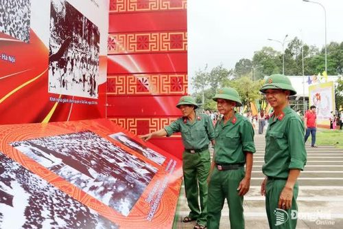 KỶ NIỆM 80 NĂM CÁCH MẠNG THÁNG TÁM VÀ QUỐC KHÁNH 2-9 Người dân Đồng Nai hướng về đại lễ Tết độc lập