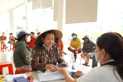 Ấm lòng người cao tuổi trước thềm Quốc khánh