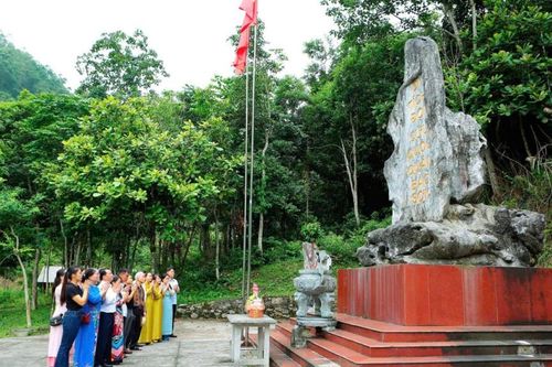 Sáng mãi dấu son Khuổi Nọi