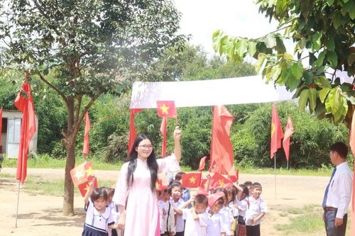 Ấm áp Lễ khai giảng sớm tại Điểm trường 179
