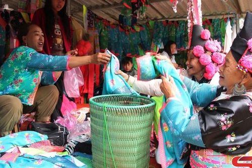 Vui Tết Độc lập trên vùng cao Co Mạ