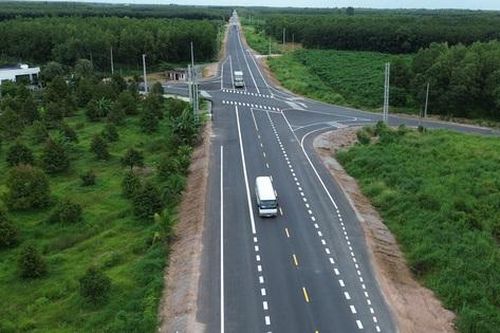 Đường Hồ Chí Minh qua TP.HCM bứt tốc, thông xe cuối năm 2025