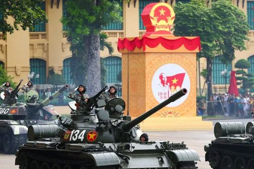 Ba Đình rực sáng sức mạnh quân đội nhân dân