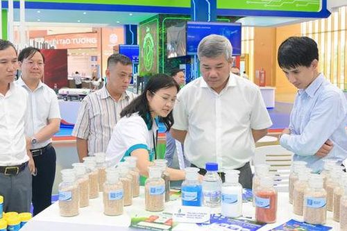 Đạm Phú Mỹ - PVFCCo tham gia trưng bày tại Triển lãm 80 năm thành tựu đất nước