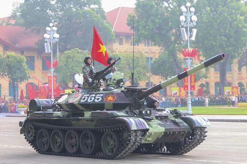 Dàn khí tài hiện đại của quân đội phô diễn sức mạnh trên Quảng trường Ba Đình