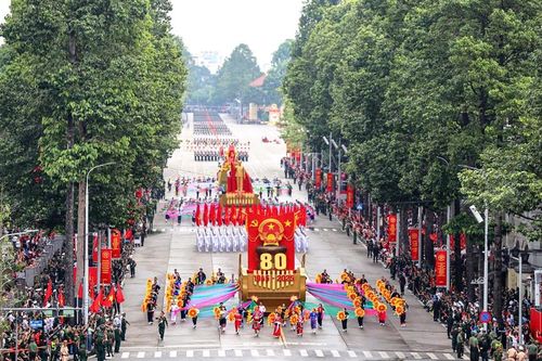 Thời đại huy hoàng nhất lịch sử dân tộc Việt