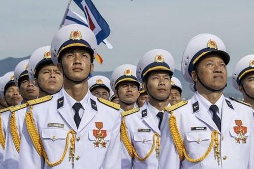 Trường Sa chung vui ngày hội non sông