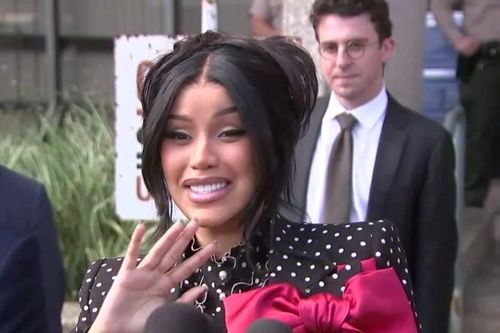 Cardi B được tuyên trắng án, khép lại loạt khoảnh khắc 'tấu hài' tại tòa án