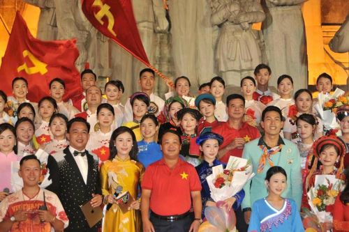 Tuyên Quang lan tỏa tình yêu đất nước, niềm tự hào dân tộc