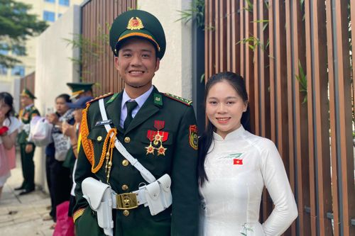 Lời tỏ tình, ước hẹn trăm năm sau lễ diễu binh ngày Quốc khánh