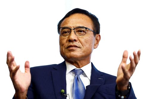 CEO Suntory từ chức sau cáo buộc sử dụng chất cấm