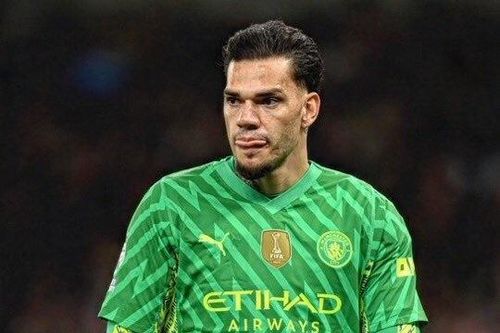 Xin lỗi Pep, Donnarumma không phải Ederson