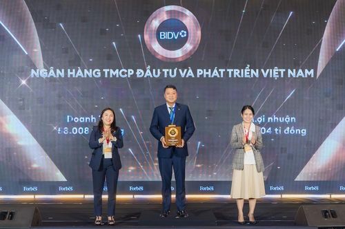 BIDV được vinh danh 'Top 50 công ty niêm yết tốt nhất Việt Nam'