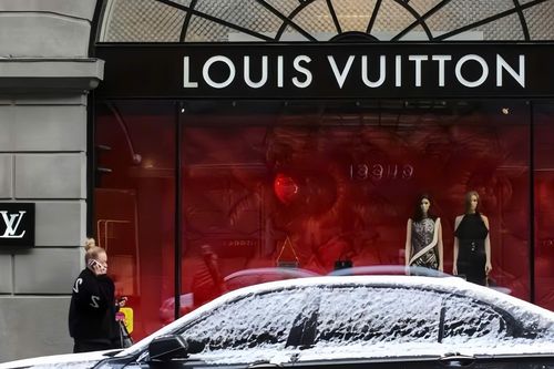 Paris chấn động loạt vụ trộm túi xách xa xỉ hàng triệu euro