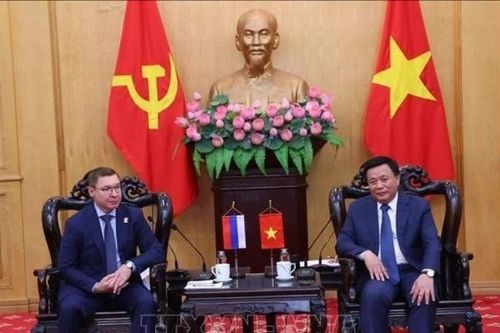 Thúc đẩy hợp tác đào tạo cán bộ và nghiên cứu khoa học với các đối tác Liên bang Nga