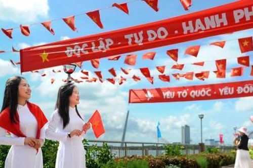 Đà Nẵng rộn ràng Ngày hội non sông