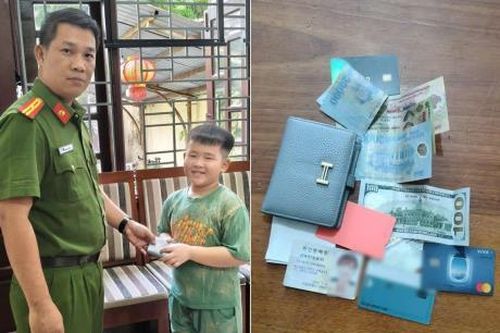 Học sinh đến cơ quan Công an nhờ trả lại tài sản cho người đánh rơi