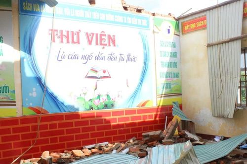 Trước ngày khai giảng ở ngôi trường bị bão số 5 tàn phá tan hoang