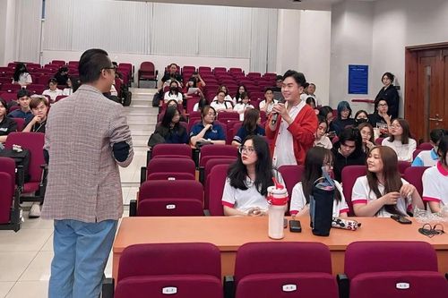 Giáo dục lòng yêu nước trong kỷ nguyên mới