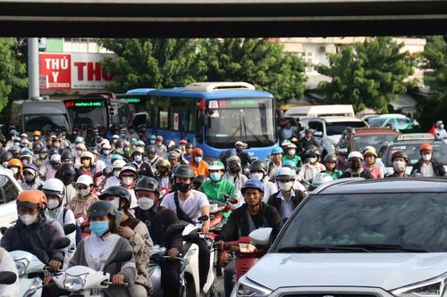 Các tuyến đường vào trung tâm TPHCM kẹt cứng