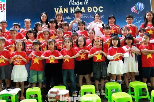 Thiếu nhi Đắk Lắk viết tiếp câu chuyện hòa bình