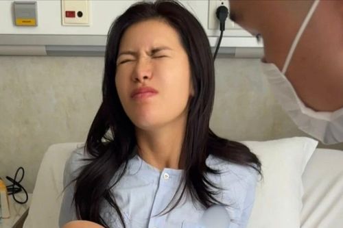 Minh Tú đứt hoàn toàn dây chằng gối