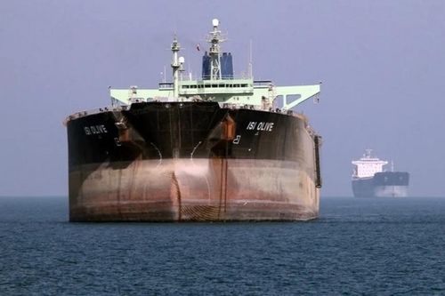 Mỹ trừng phạt mạng lưới buôn lậu dầu thô Iran