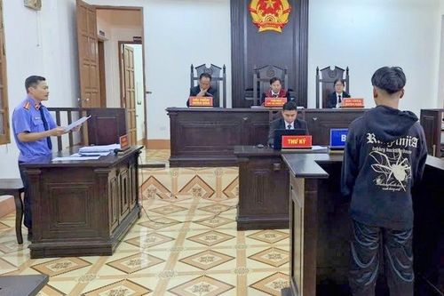 Lãnh đạo VKSND khu vực 10, tỉnh Quảng Ngãi tham gia xét xử bị cáo dưới 18 tuổi