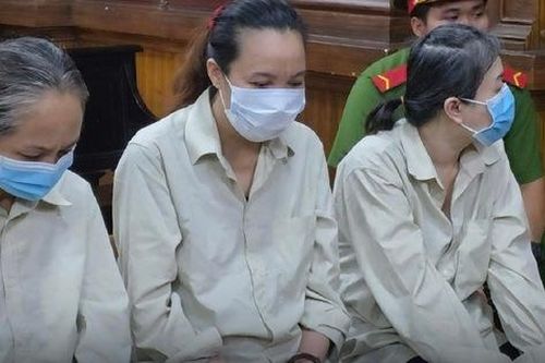 Chủ mái ấm Hoa Hồng chỉ xin lỗi cộng đồng mạng, không nhắc đến các nạn nhân