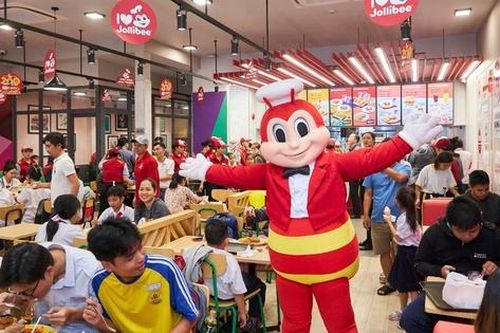'Đại gia' gà rán Jollibee thắng lớn tại Việt Nam