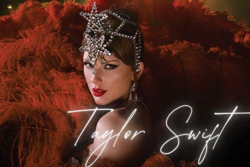 Taylor Swift phá kỷ lục với album chưa phát hành