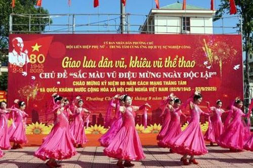 Bắc Ninh: Hơn 6.000 hội viên, phụ nữ đồng diễn dân vũ dịp Quốc khánh