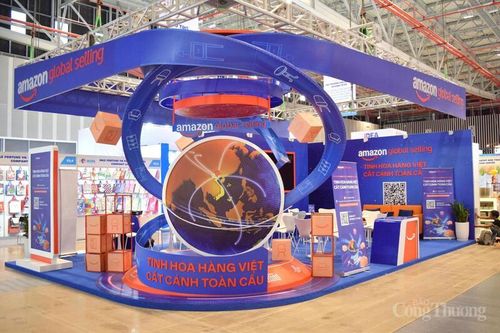 Chùm ảnh: Gấp rút chuẩn bị cho Viet Nam International Sourcing 2025
