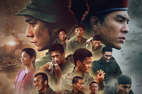 Thấy gì đằng sau kỷ lục doanh thu kép của bộ phim 'Mưa đỏ'?
