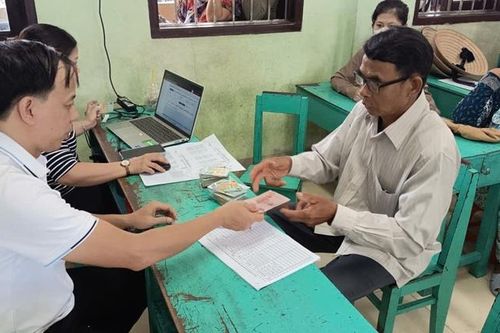 Huế đứng thứ 2 cả nước về tiến độ trao quà Tết Độc lập cho người dân