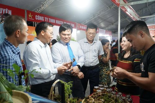 Hội chợ Công Thương và OCOP Quảng Ngãi năm 2025 đạt doanh thu hơn 5 tỷ đồng