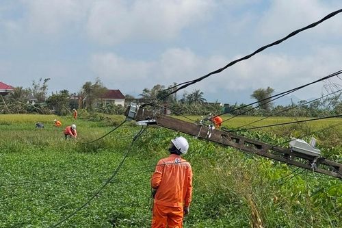 Đội xung kích PC Quảng Ninh: Hoàn thành khắc phục sự cố lưới điện sau bão Kajiki tại Hà Tĩnh và Nghệ An