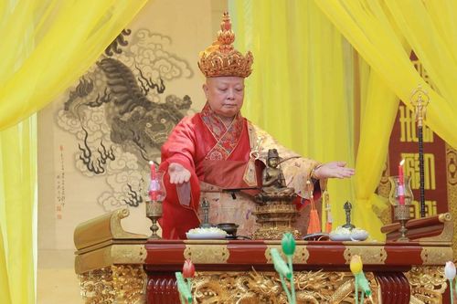 Hòa thượng Thích Lệ Trang đăng đàn chẩn tế trong Pháp hội Vu lan Phật lịch 2569 tại Việt Nam Quốc Tự