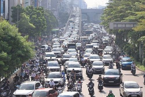 Hà Nội: Nhiều tuyến đường kẹt cứng, người dân chật vật đi làm sau kỳ nghỉ lễ 2/9