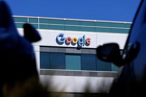 Google thở phào nhẹ nhõm khi không phải bán Chrome hoặc Android