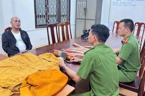 Mang nhiều tiền án, không có tiền tiêu, gã trai liều lĩnh giả nhà sư 'trừ vong' để lừa đảo, chiếm đoạt tài sản